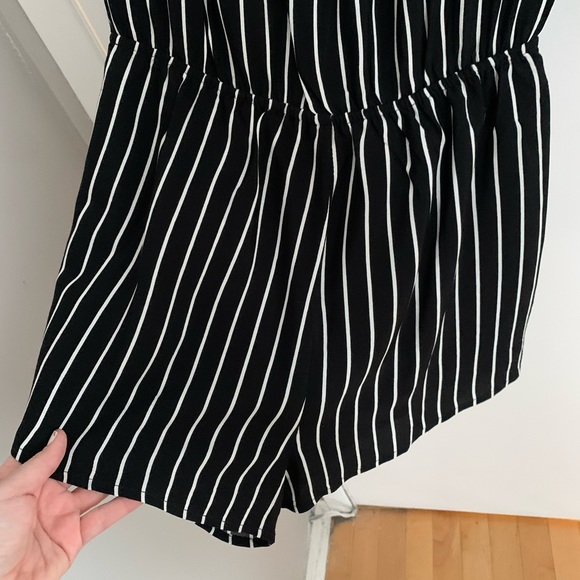 [M] NWOT - F21 off the shoulder striped romper - Picture 2 of 8